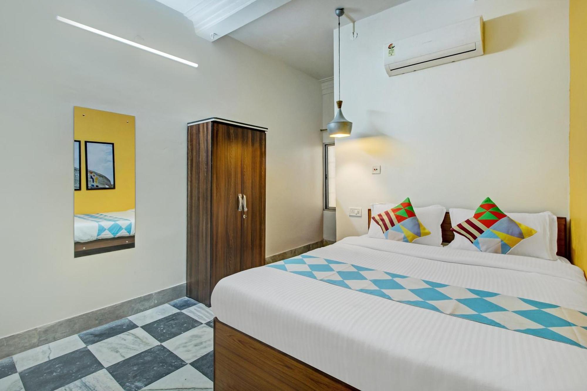 Hotel O Nilay Guest House Behala Ngoại thất bức ảnh