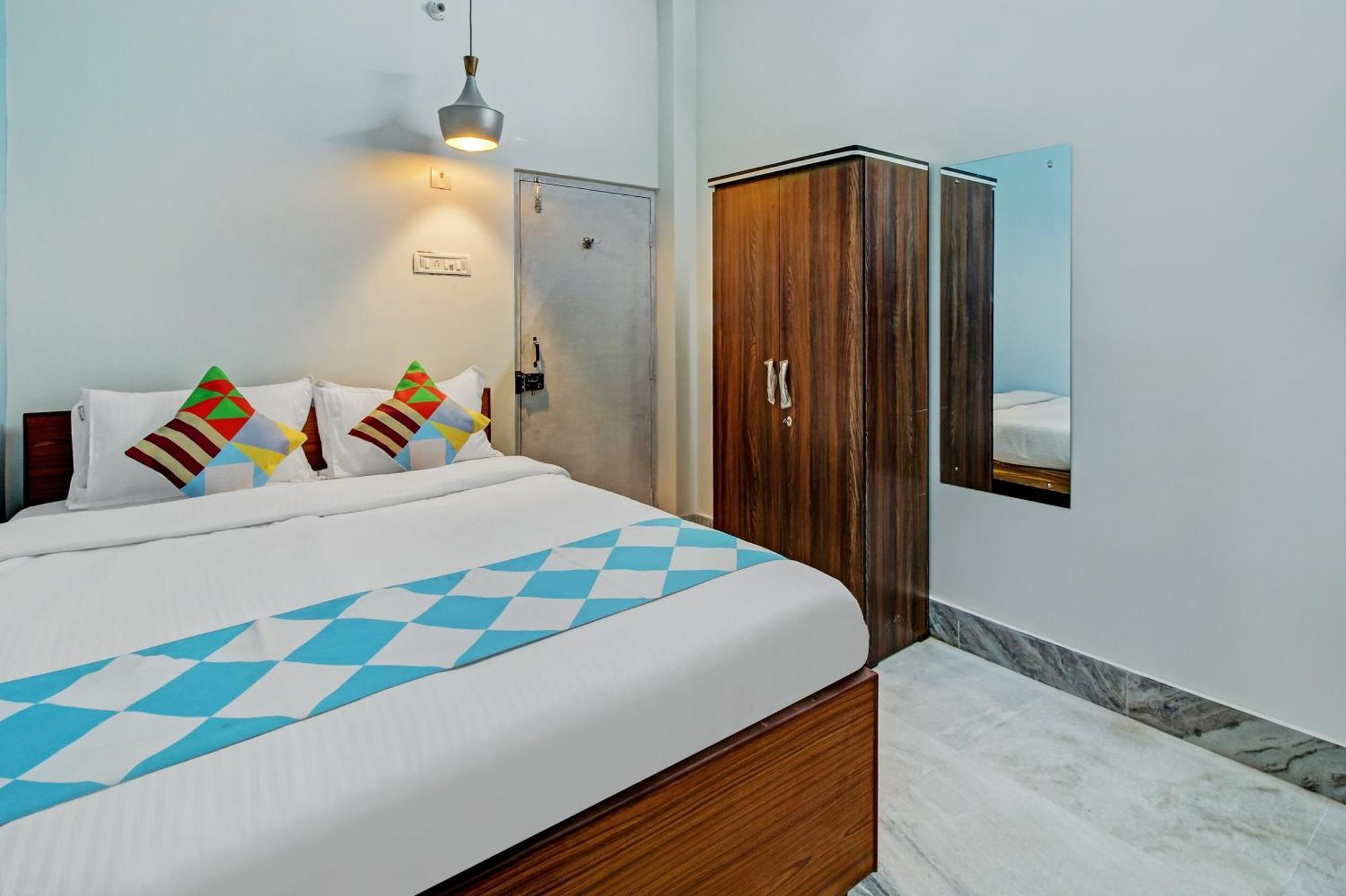 Hotel O Nilay Guest House Behala Ngoại thất bức ảnh